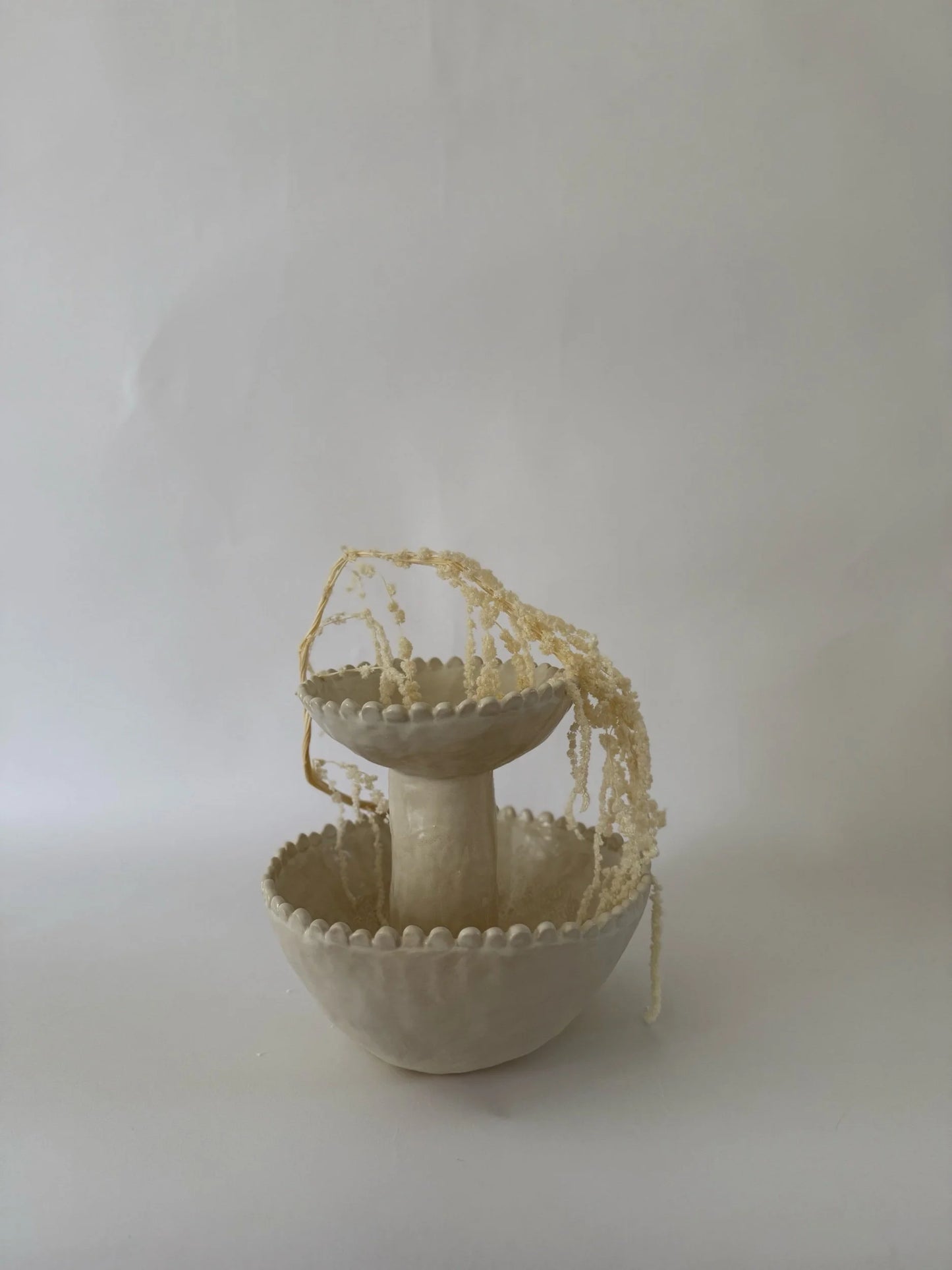 spout vase
