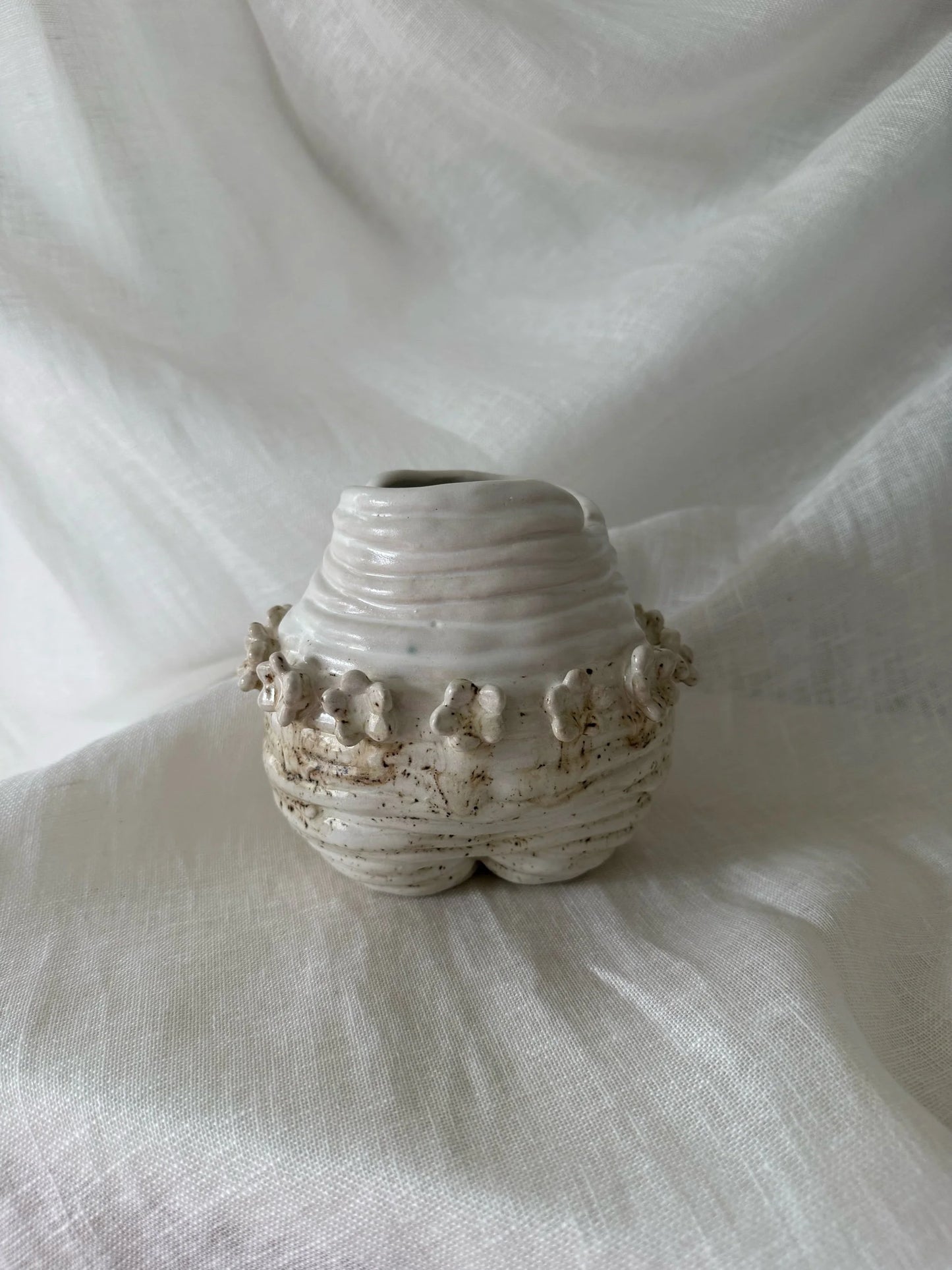 flower ringed bud vase