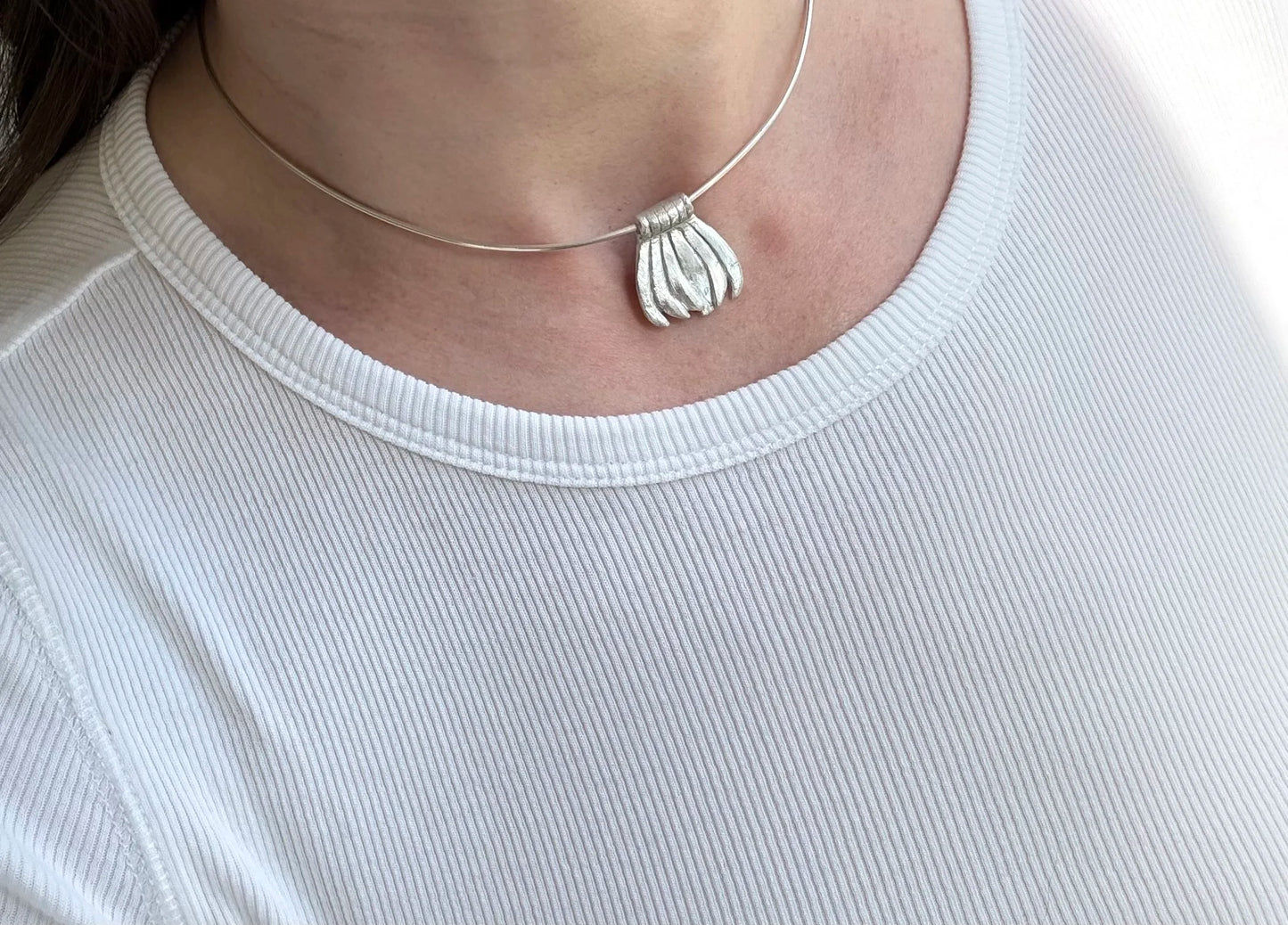 wilted choker