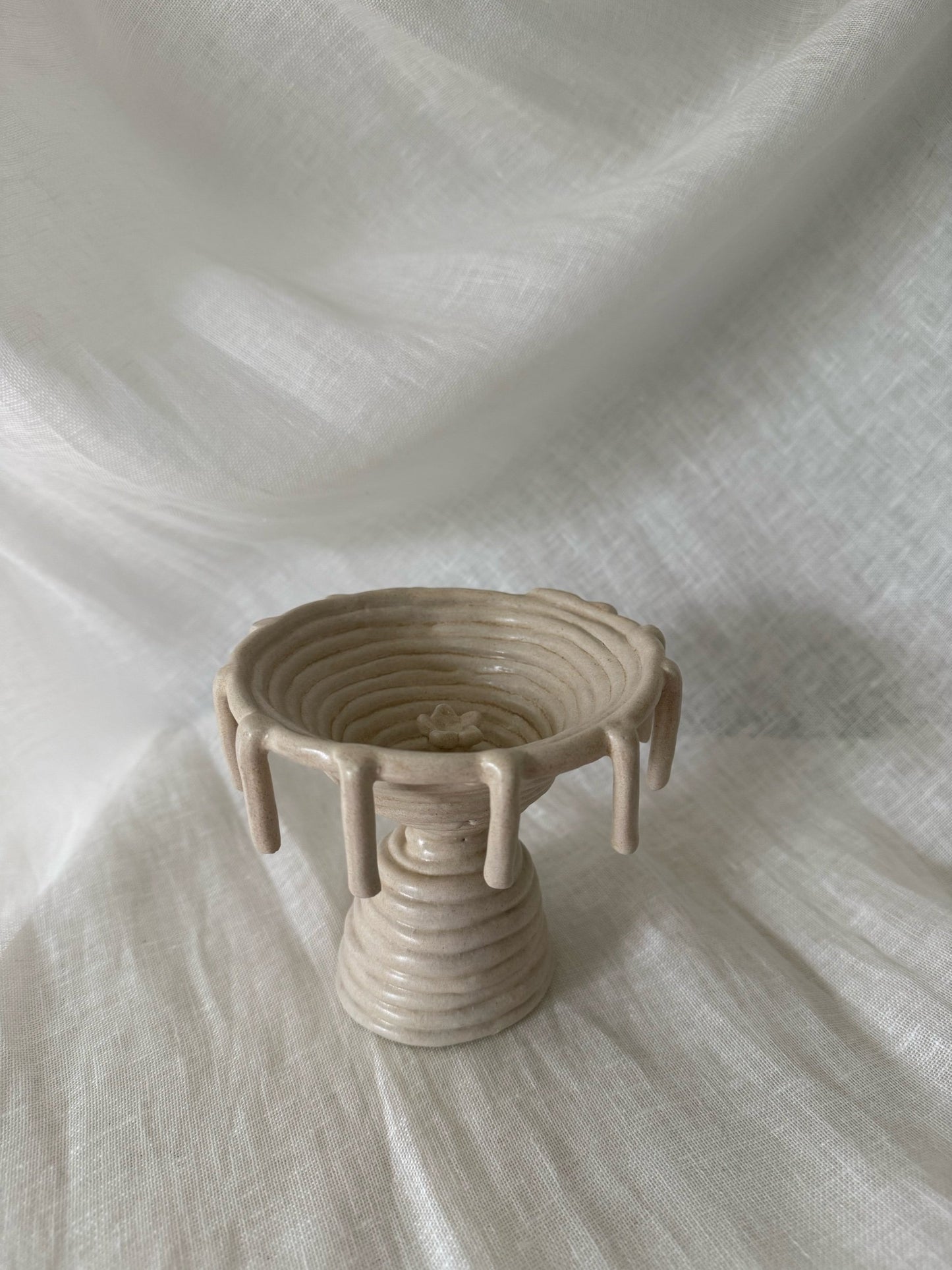 floating flower pedestal incense sculpture