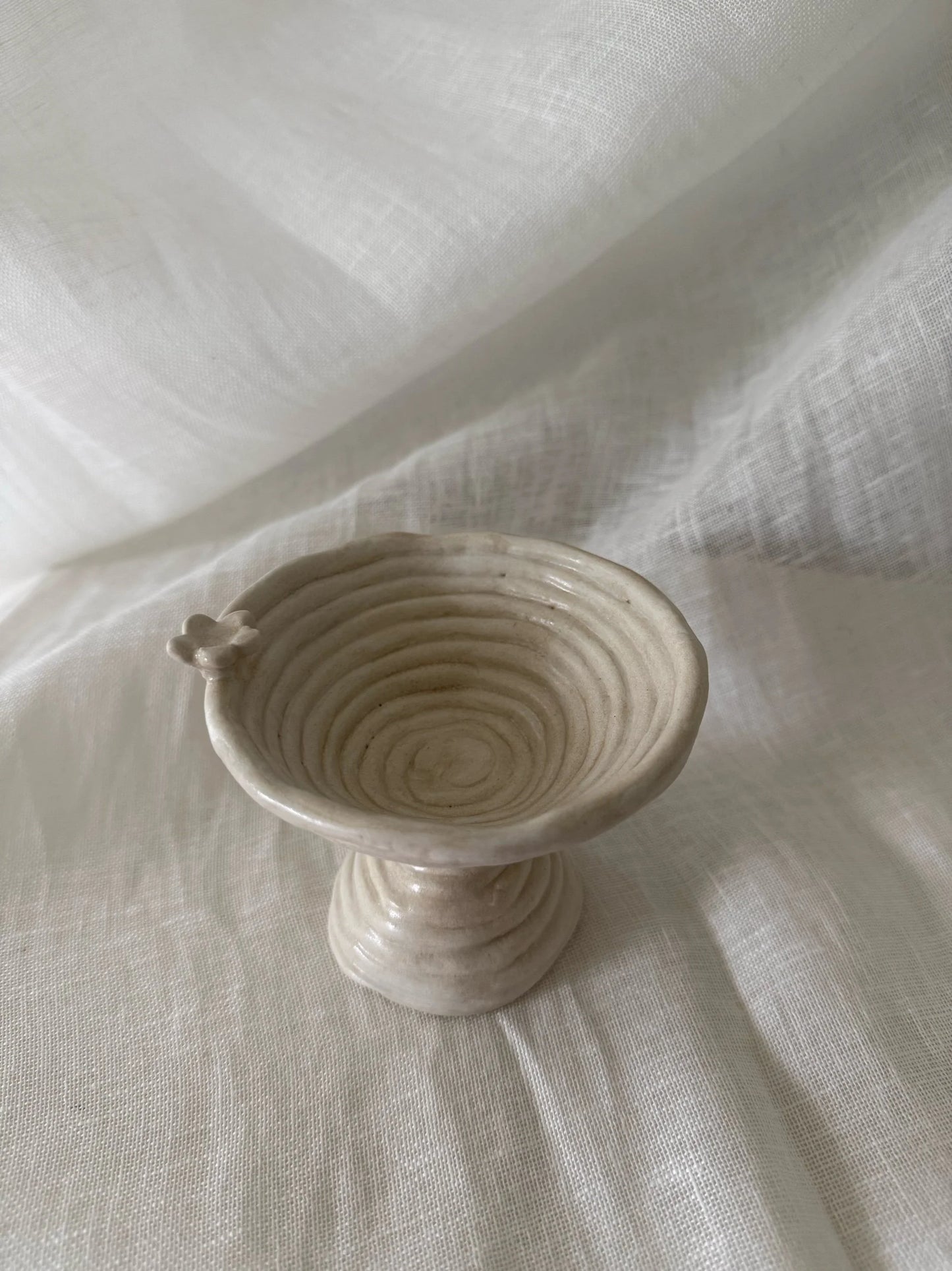 petite pedestal bowl