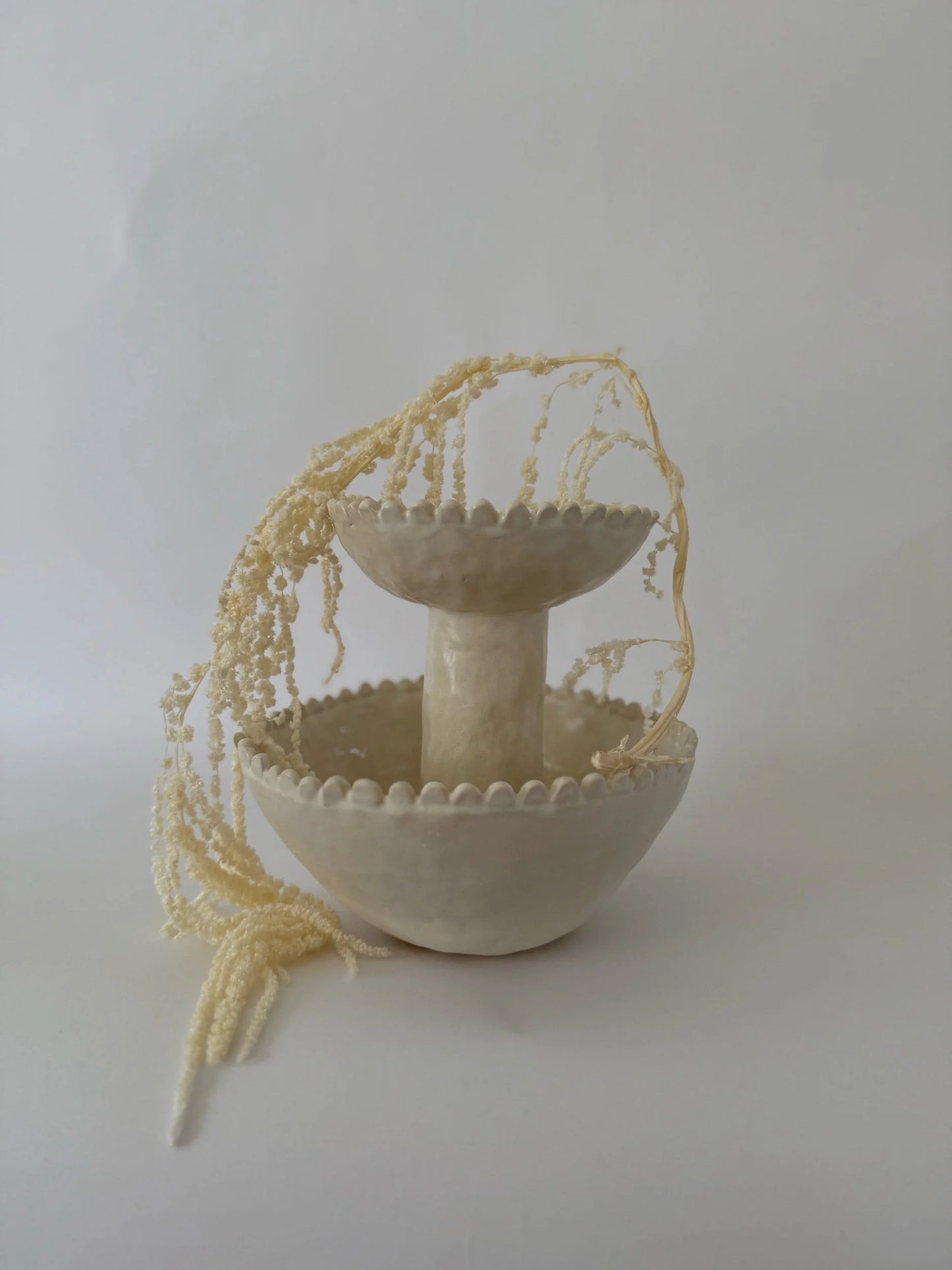 spout vase