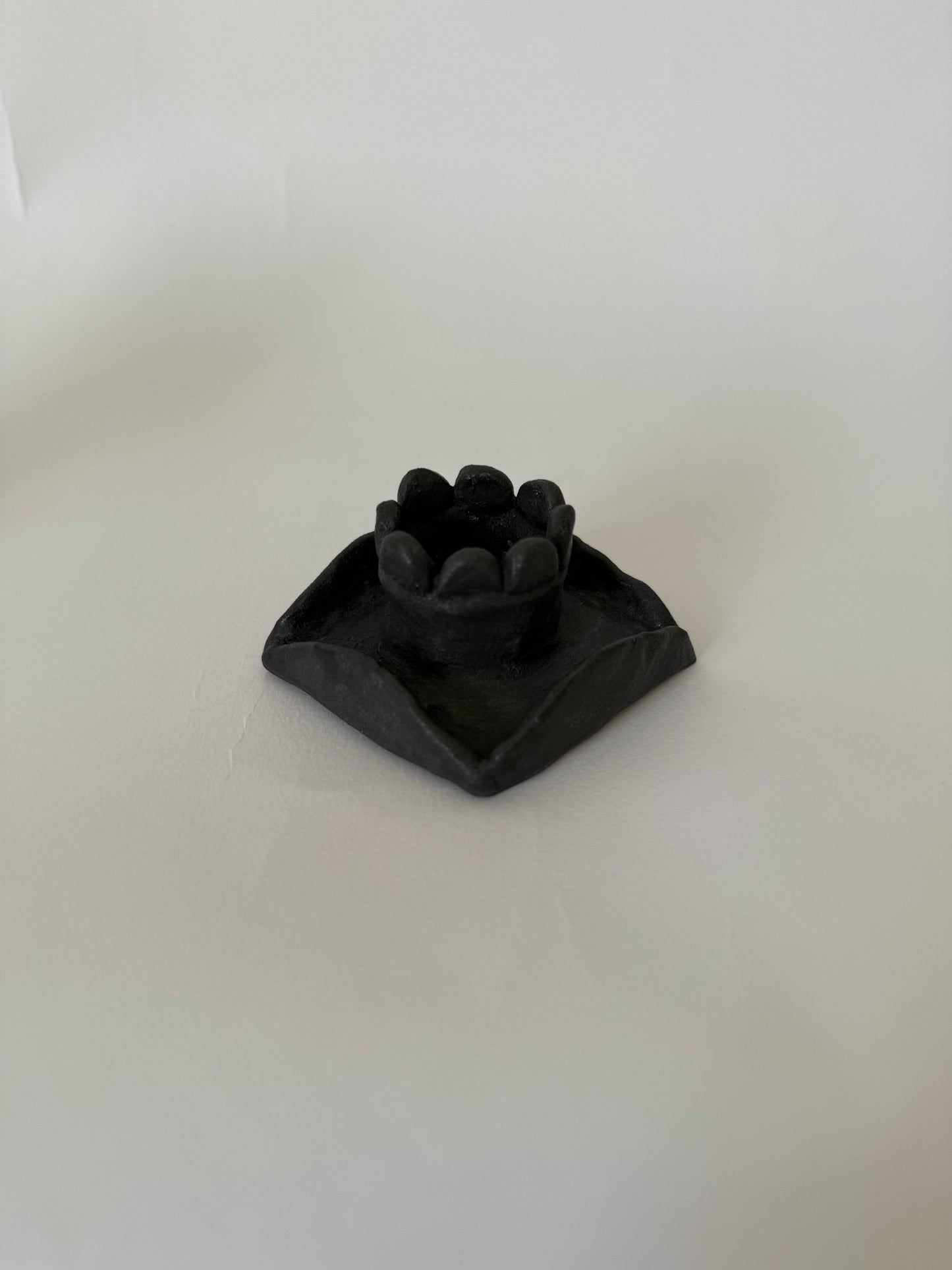 flip-flap flat scalloped candleholder