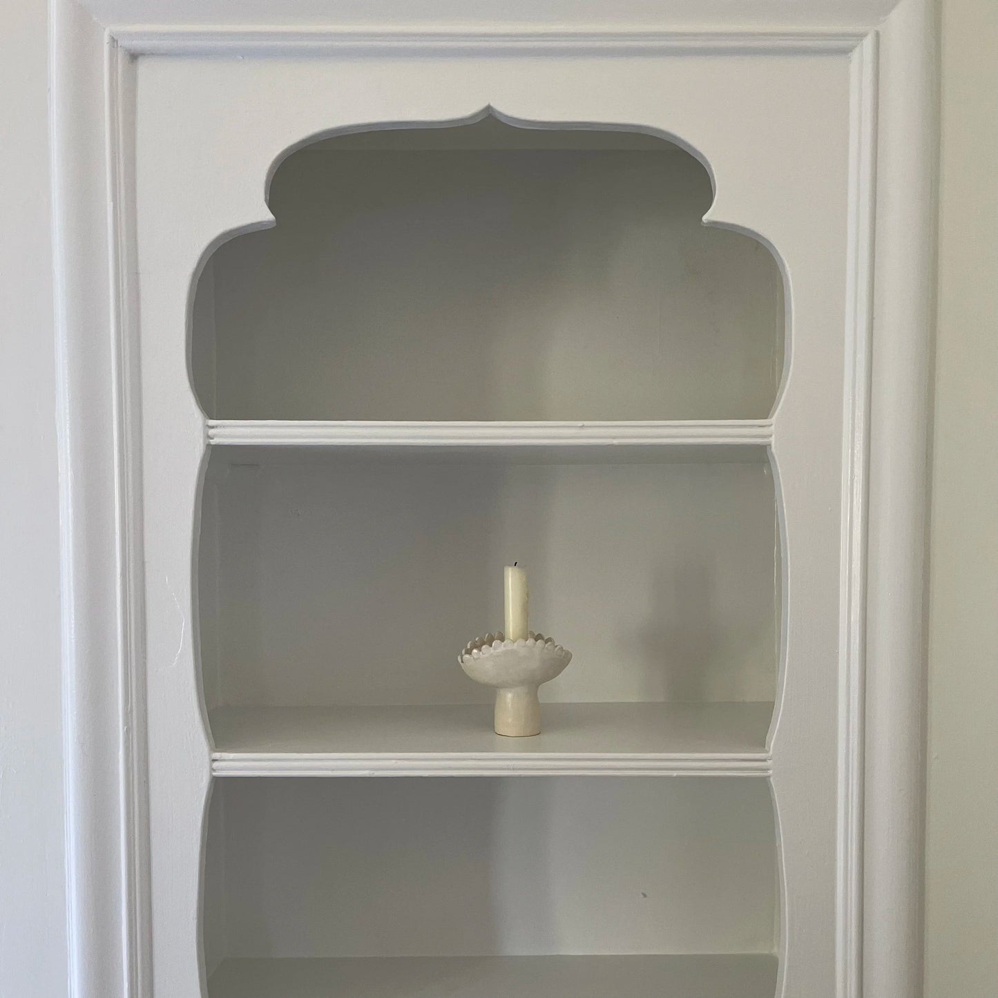 scalloped clam vase/candleholder (short)
